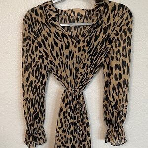 Banana Republic Leopard Print Dress - w Black Slip